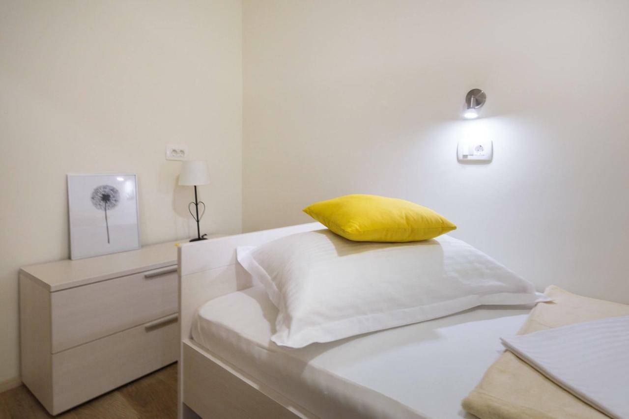 Apartments In ザオストログ エクステリア 写真