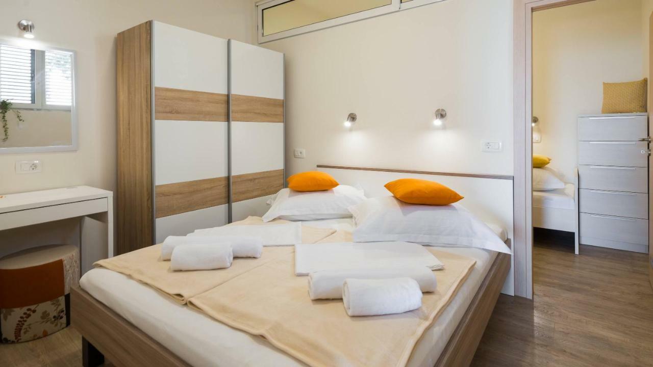 Apartments In ザオストログ エクステリア 写真